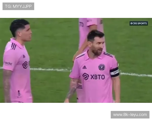 诺丁汉森林门将扑出点球，戴奇场边振臂高呼